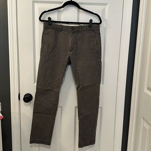 J Crew men’s slim chino pant, gray, 31x30